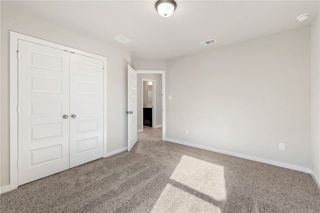 353 Harvest Lake Drive, Snook, TX 77878