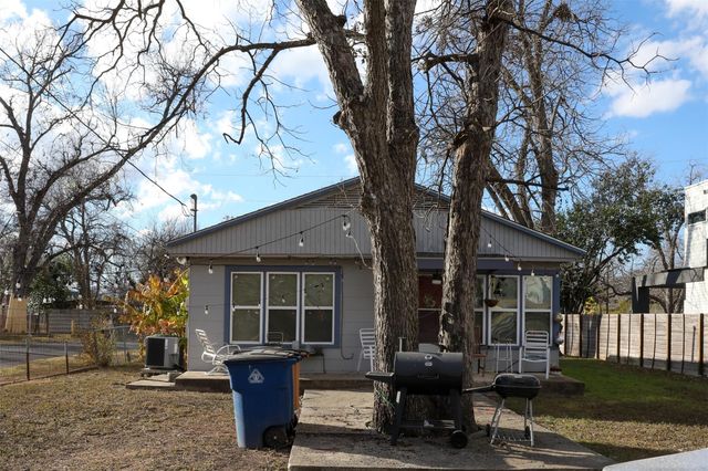 1121 Henninger ST, Austin, TX 78702