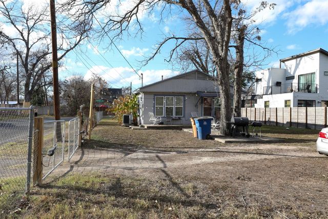 1121 Henninger ST, Austin, TX 78702