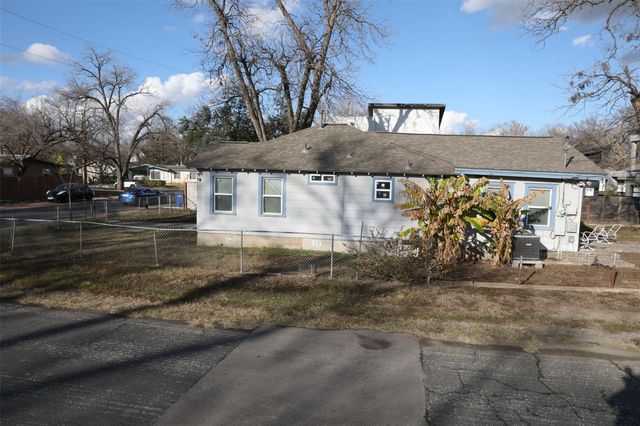 1121 Henninger ST, Austin, TX 78702