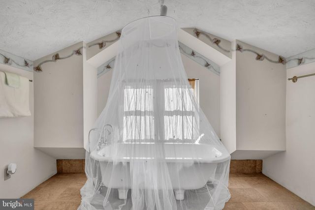 2234 BOAS ST, Harrisburg, PA 17103