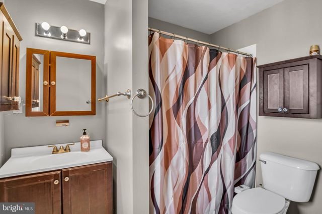 2234 BOAS ST, Harrisburg, PA 17103