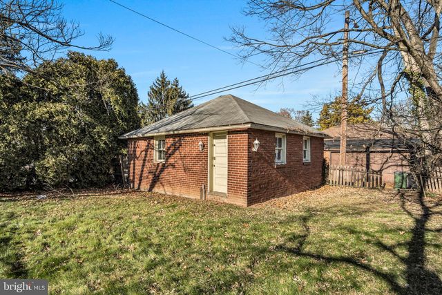 2234 BOAS ST, Harrisburg, PA 17103