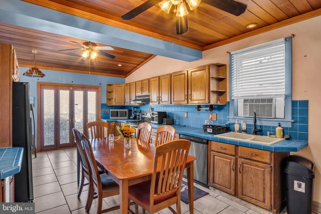 2234 BOAS ST, Harrisburg, PA 17103