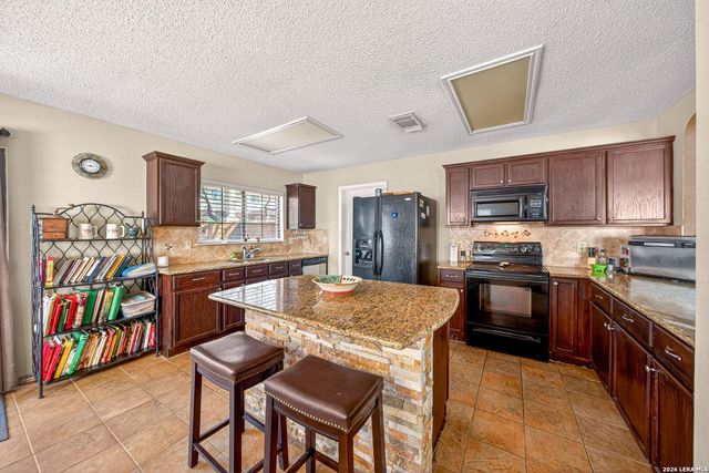 10118 Sandbrook Hill, San Antonio, TX 78254