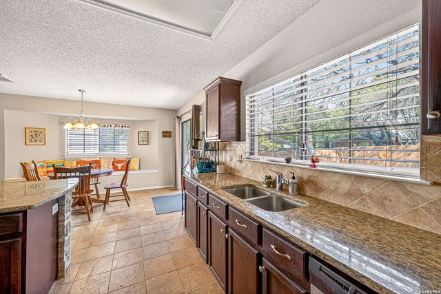 10118 Sandbrook Hill, San Antonio, TX 78254