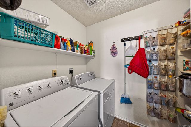 10118 Sandbrook Hill, San Antonio, TX 78254