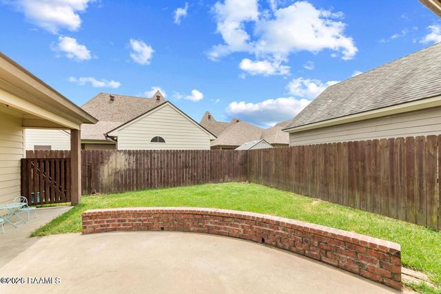 126 Heathwood Drive, Broussard, LA 70518
