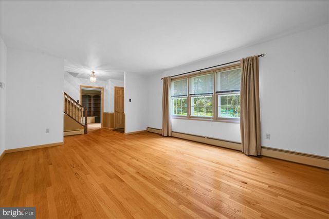 50 TIMBER RD, Pottsville, PA 17901
