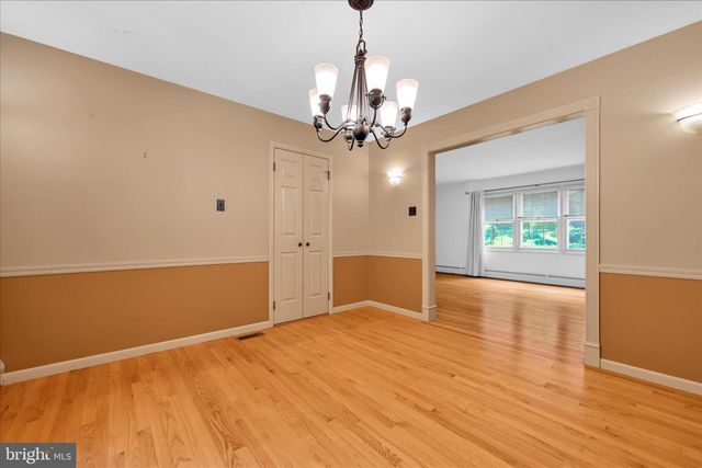 50 TIMBER RD, Pottsville, PA 17901