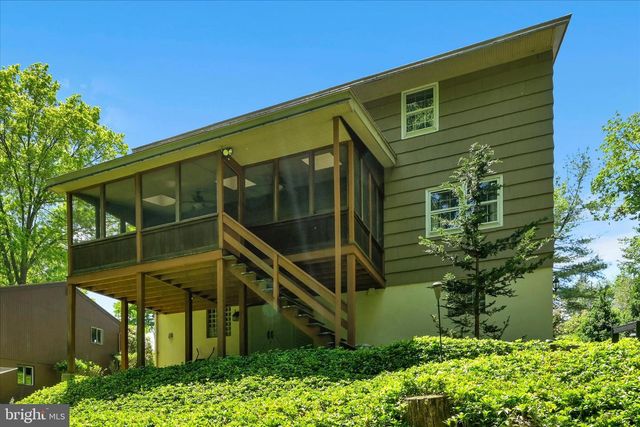 50 TIMBER RD, Pottsville, PA 17901