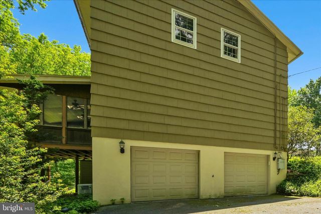 50 TIMBER RD, Pottsville, PA 17901