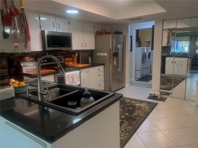 7225 8TH AVENUE LOOP W, Bradenton, FL 34209