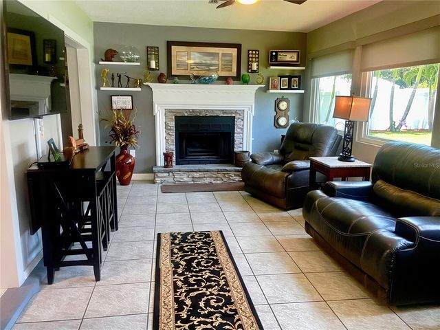 7225 8TH AVENUE LOOP W, Bradenton, FL 34209