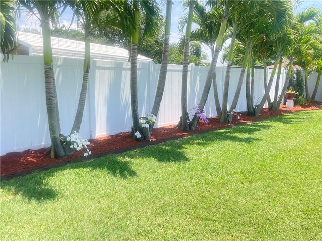 7225 8TH AVENUE LOOP W, Bradenton, FL 34209