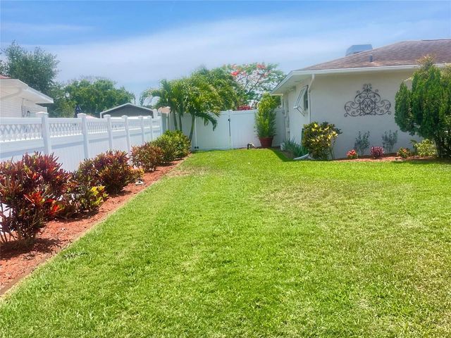 7225 8TH AVENUE LOOP W, Bradenton, FL 34209