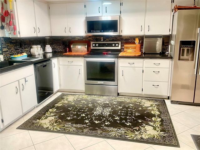 7225 8TH AVENUE LOOP W, Bradenton, FL 34209