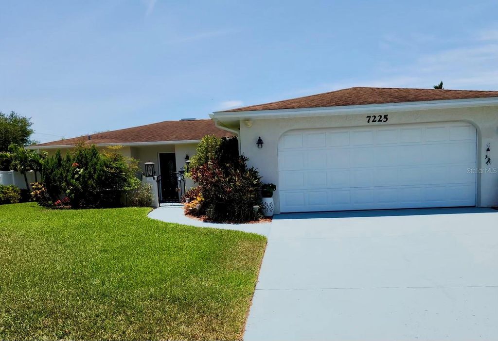 7225 8TH AVENUE LOOP W, Bradenton, FL 34209