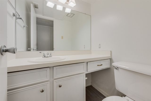10552 High Hollows Drive 134, Dallas, TX 75230
