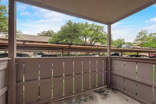 10552 High Hollows Drive 134, Dallas, TX 75230