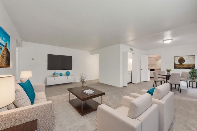 10552 High Hollows Drive 134, Dallas, TX 75230