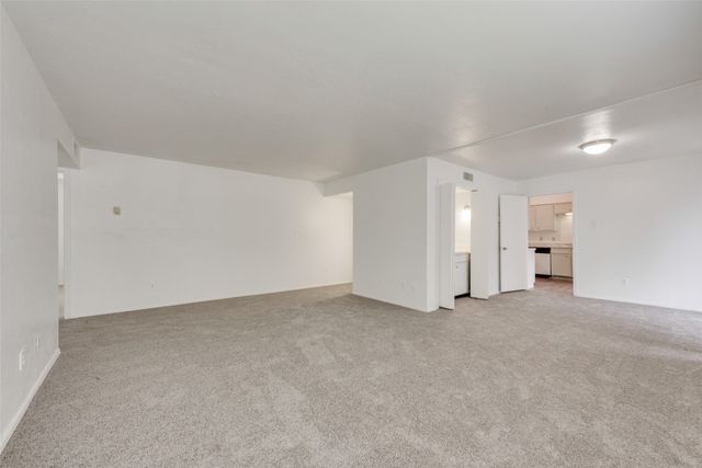 10552 High Hollows Drive 134, Dallas, TX 75230