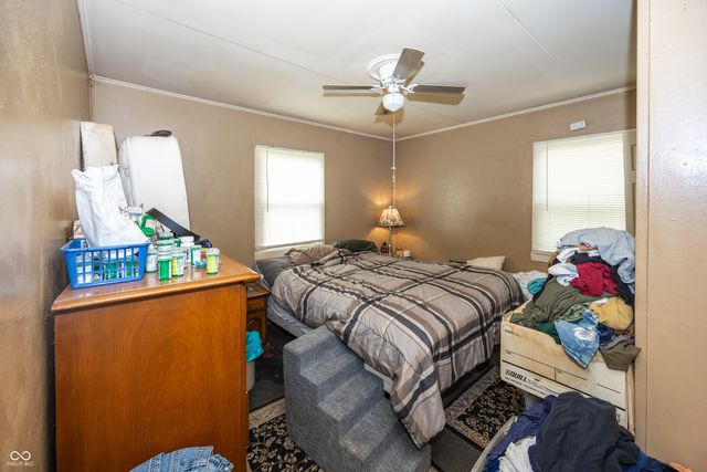 16 Allen Lane, Greenfield, IN 46140