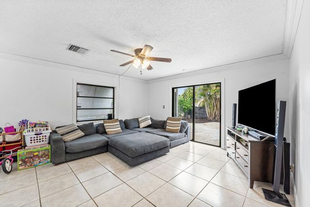 6407 Boulevard Of Champions Boulevard Of Champions, North Lauderdale, FL 33068