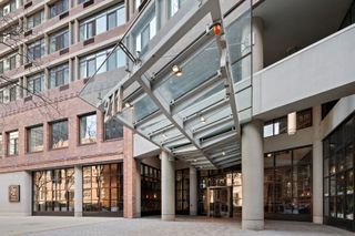 211 E OHIO Street 2106, Chicago, IL 60611