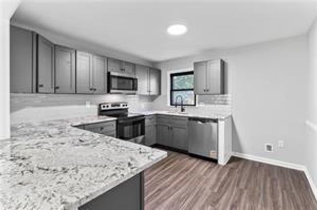 1113 E Cedar Street, Olathe, KS 66061