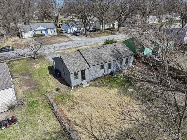 1113 E Cedar Street, Olathe, KS 66061