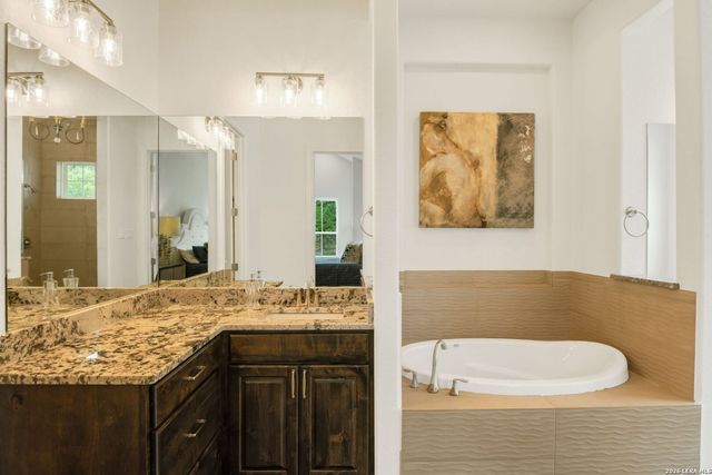 2440 Triple Peak, Canyon Lake, TX 78133