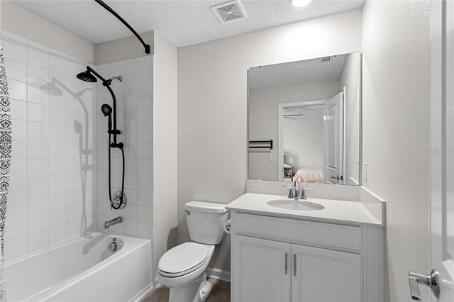 5693 ALENLON WAY, Mount Dora, FL 32757