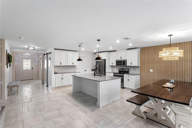 5693 ALENLON WAY, Mount Dora, FL 32757