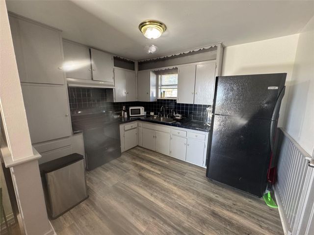 5300 W Highway 290 Highway, Dripping Springs, TX 78620