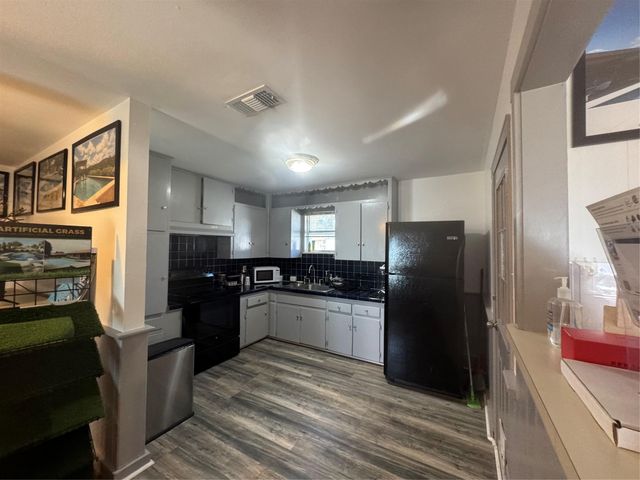 5300 W Highway 290 Highway, Dripping Springs, TX 78620
