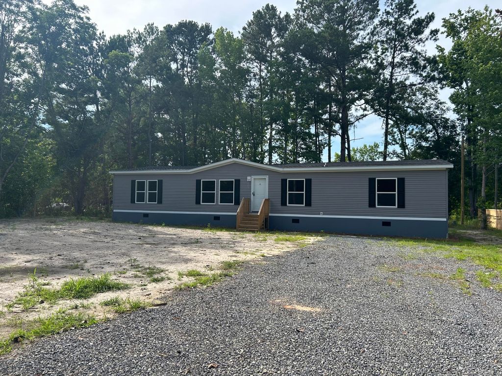610 Rabbitpatch Lane, Saint Stephen, SC 29479