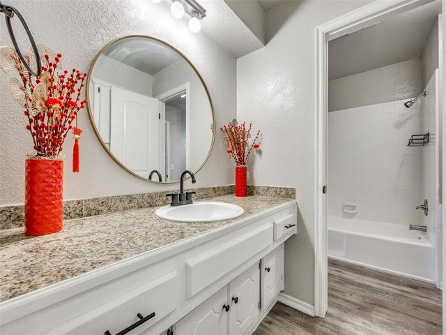 8432 NW 82nd Street, Oklahoma City, OK 73132