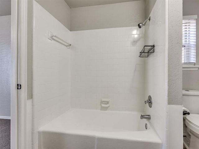 8432 NW 82nd Street, Oklahoma City, OK 73132