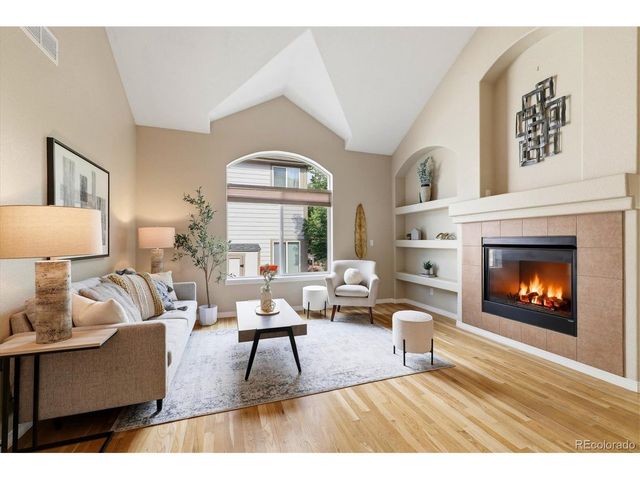 5507 Mustang Dr, Longmont, CO 80504