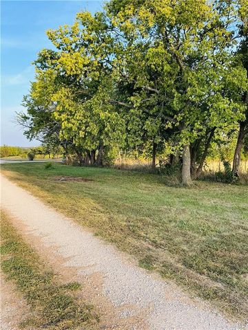 1481 135th Street, Redfield, KS 66769