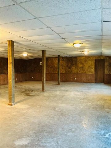 1481 135th Street, Redfield, KS 66769