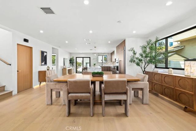 2621 S Bentley Avenue, Los Angeles, CA 90064