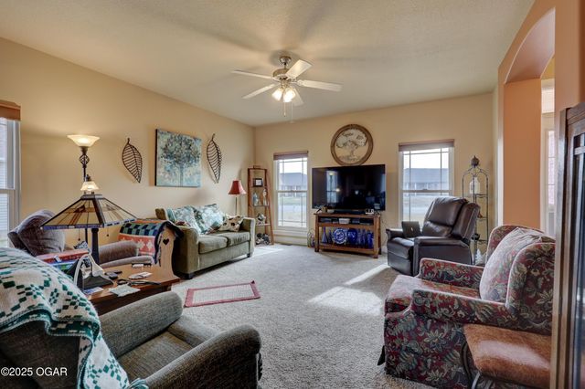 1021 Copper Oaks Drive, Carl Junction, MO 64834