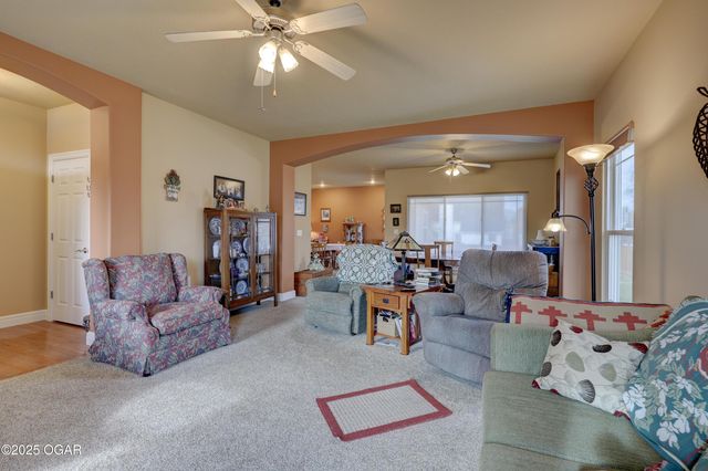1021 Copper Oaks Drive, Carl Junction, MO 64834