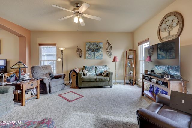 1021 Copper Oaks Drive, Carl Junction, MO 64834