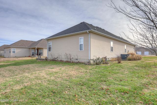 1021 Copper Oaks Drive, Carl Junction, MO 64834