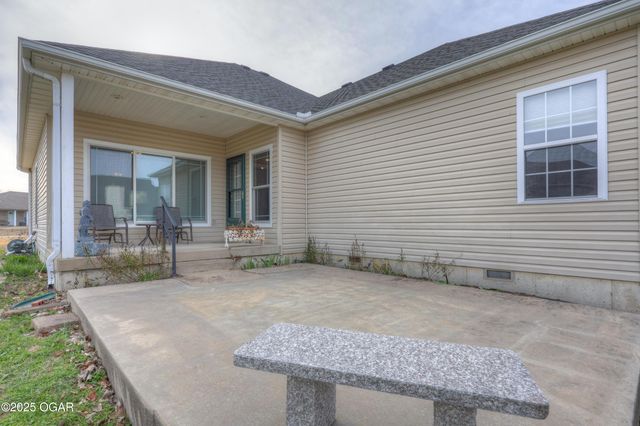 1021 Copper Oaks Drive, Carl Junction, MO 64834