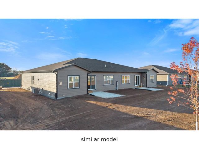 110 Hill Row, Portage, WI 53901