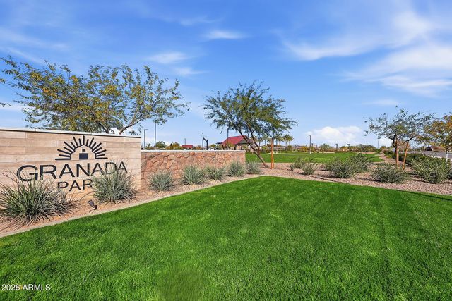 33259 N Zinfandel Street, San Tan Valley, AZ 85143